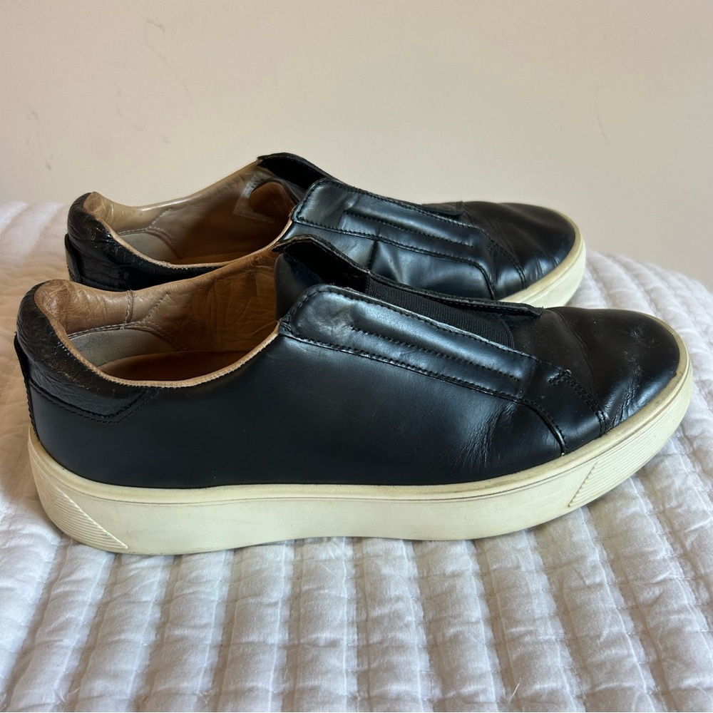 women’s Ecco street tray luxury slip-on sneaker‎ 40